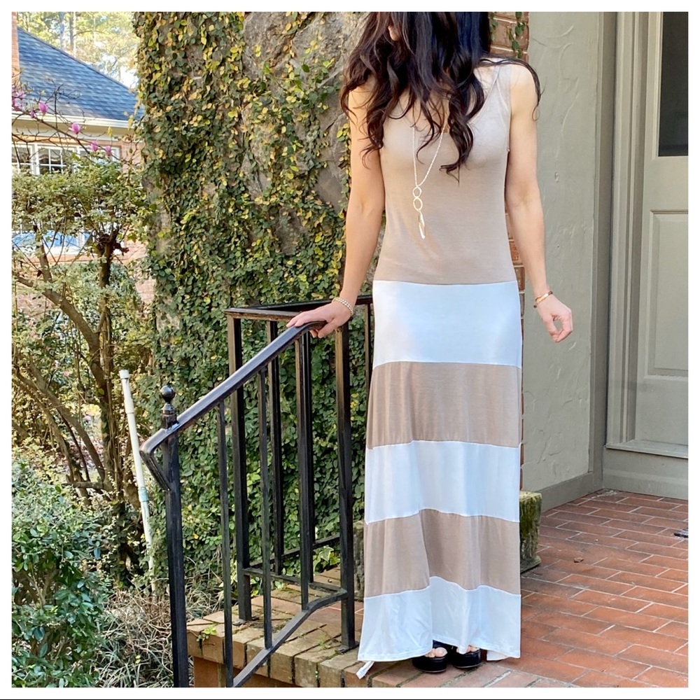 ✨ONE HOUR SALE✨Mocha/white color block maxi  dress